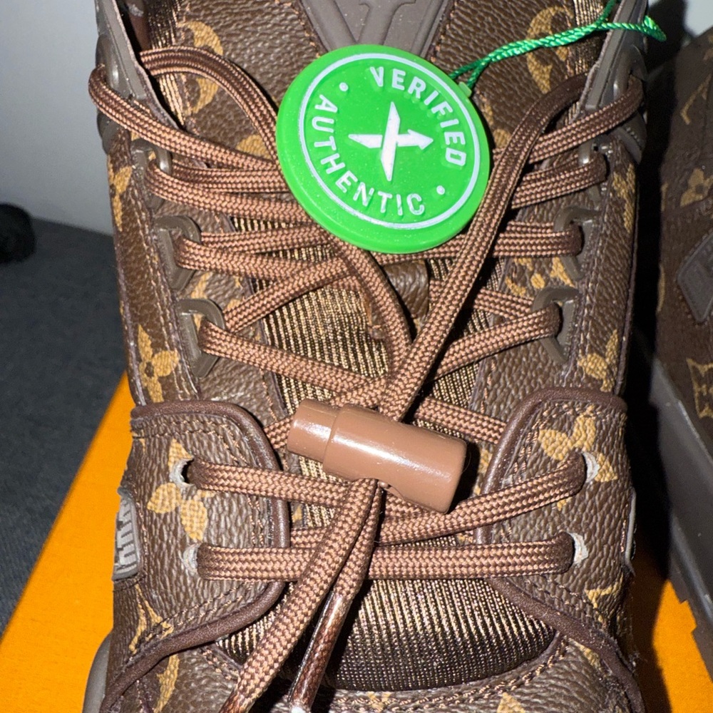 Louis Vuitton Maxi Trainer Brown Sneakers with Chunky Sole - Picture 7 of 9